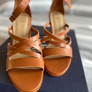 3 inch leather Cognac heals